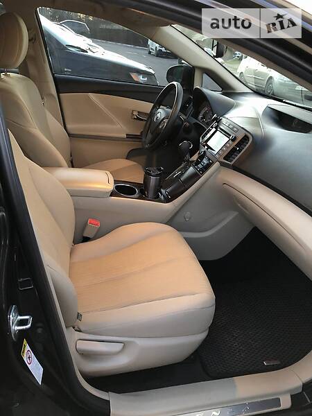 Мінівен Toyota Venza 2015 в Києві