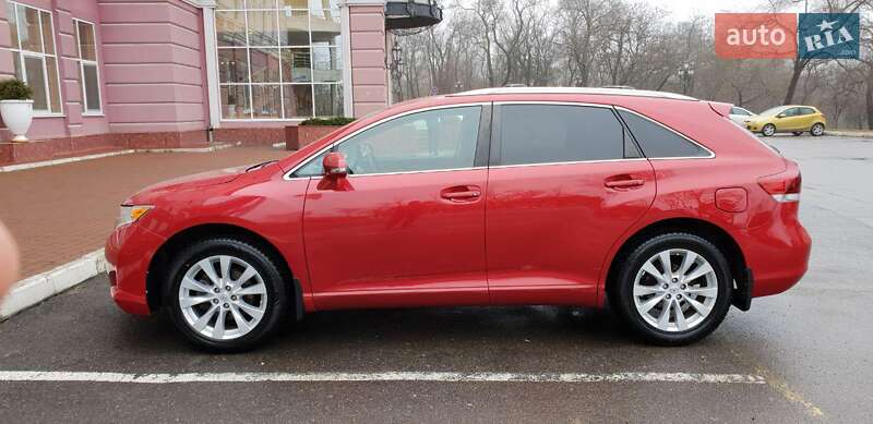 Позашляховик / Кросовер Toyota Venza 2013 в Одесі