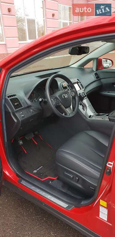 Позашляховик / Кросовер Toyota Venza 2013 в Одесі