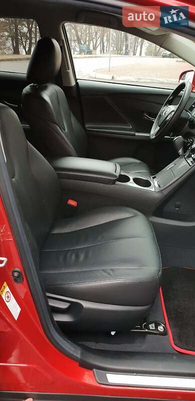 Позашляховик / Кросовер Toyota Venza 2013 в Одесі