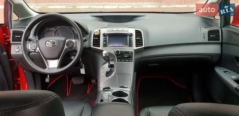 Позашляховик / Кросовер Toyota Venza 2013 в Одесі