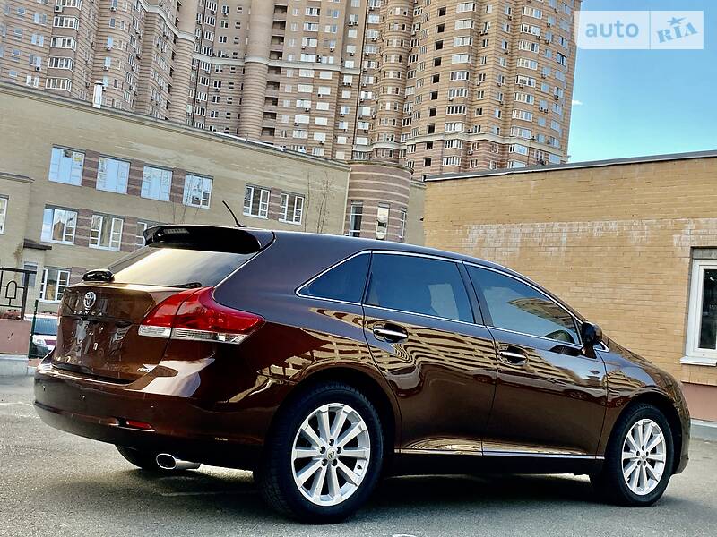 Універсал Toyota Venza 2010 в Києві