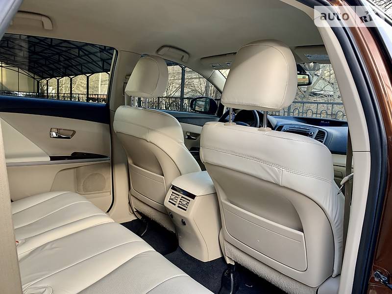 Універсал Toyota Venza 2010 в Києві