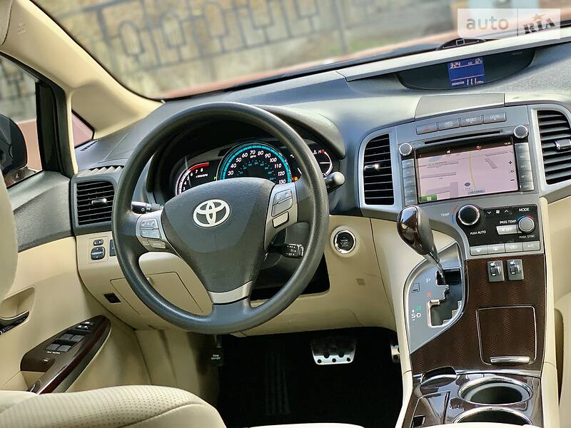 Універсал Toyota Venza 2010 в Києві