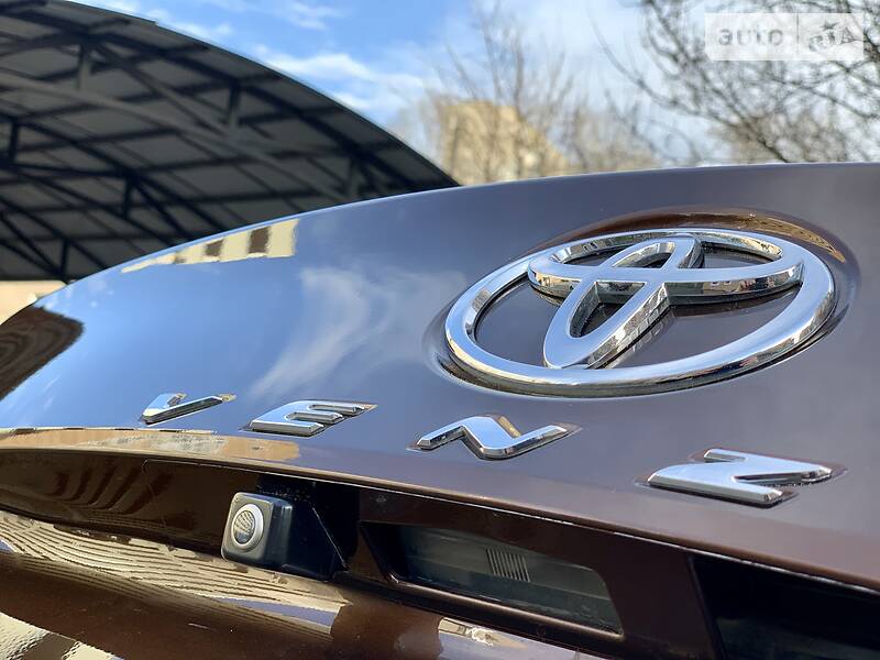 Універсал Toyota Venza 2010 в Києві