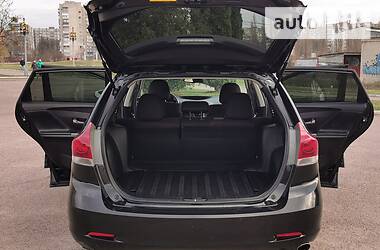 Позашляховик / Кросовер Toyota Venza 2012 в 