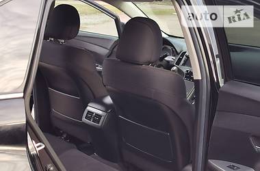 Позашляховик / Кросовер Toyota Venza 2012 в 