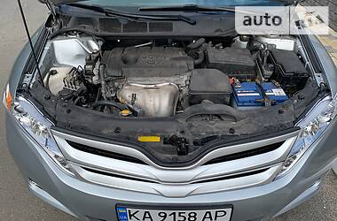 Позашляховик / Кросовер Toyota Venza 2014 в 