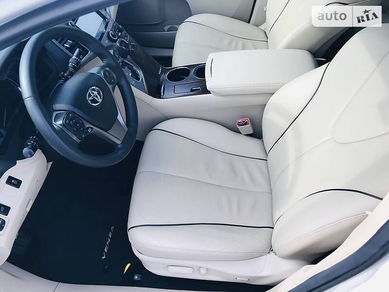 Внедорожник / Кроссовер Toyota Venza 2014 в Одессе