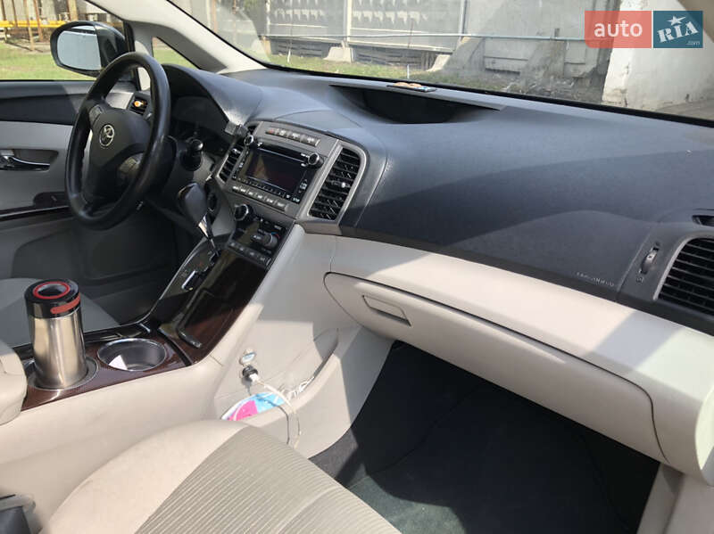 Позашляховик / Кросовер Toyota Venza 2010 в Києві