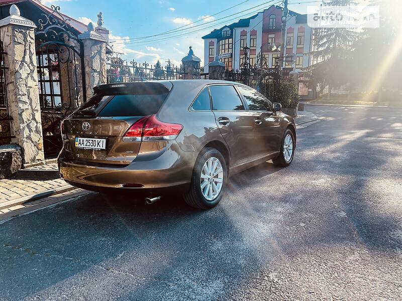 Внедорожник / Кроссовер Toyota Venza 2011 в Дубно