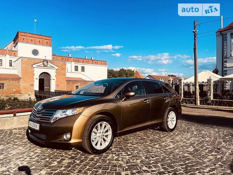 Внедорожник / Кроссовер Toyota Venza 2011 в Дубно