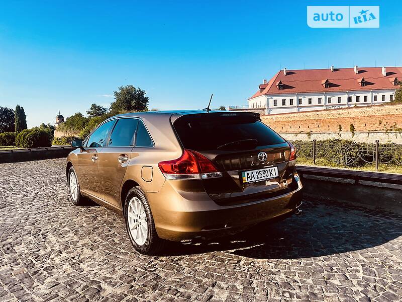 Внедорожник / Кроссовер Toyota Venza 2011 в Дубно