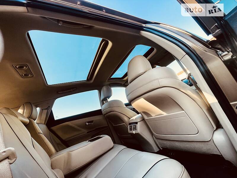 Внедорожник / Кроссовер Toyota Venza 2011 в Дубно