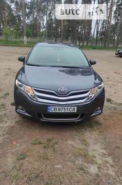 Позашляховик / Кросовер Toyota Venza 2013 в Остер