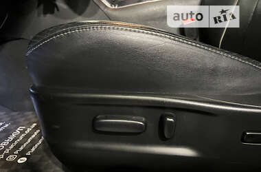 Внедорожник / Кроссовер Toyota Venza 2013 в 