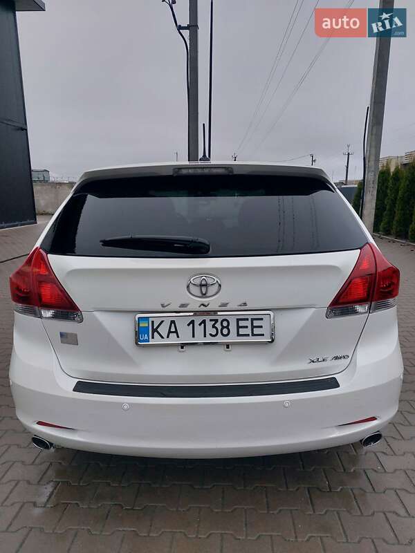 Внедорожник / Кроссовер Toyota Venza 2013 в Киеве