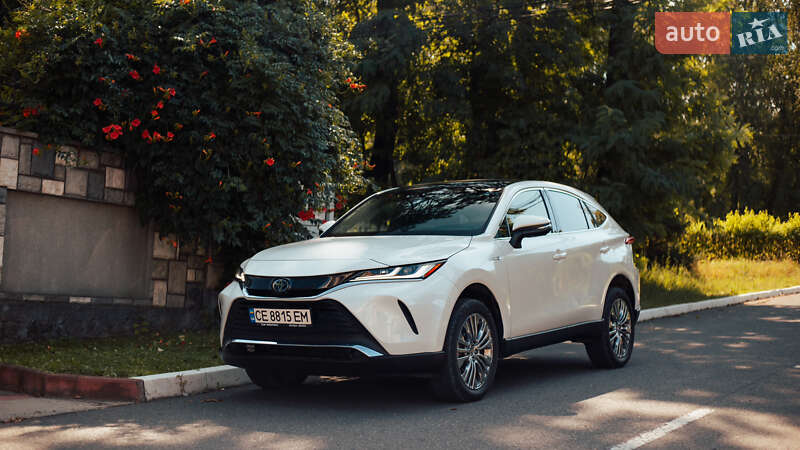 Позашляховик / Кросовер Toyota Venza 2021 в Чернівцях