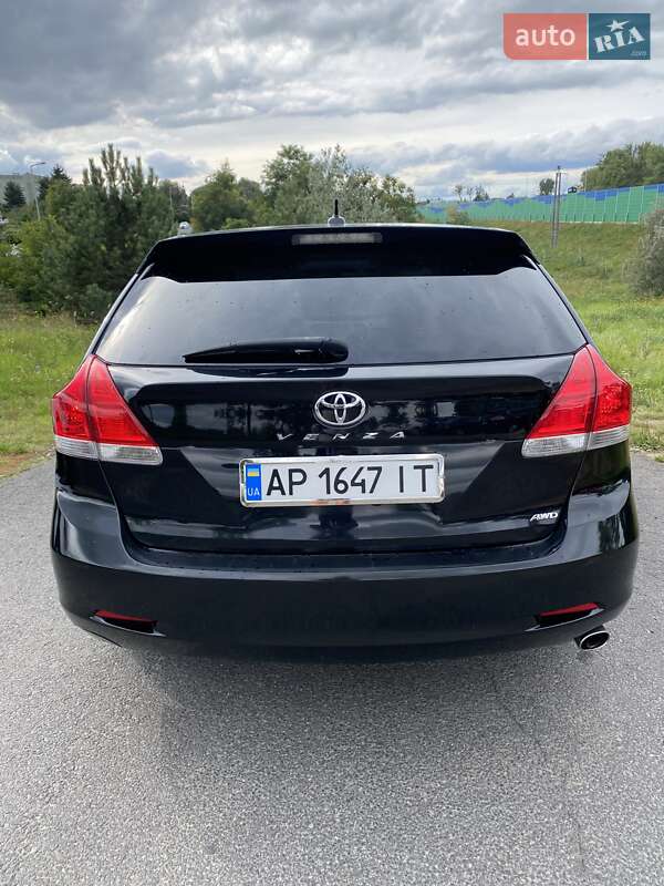 Позашляховик / Кросовер Toyota Venza 2011 в Києві