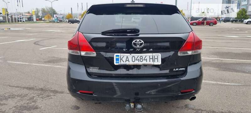 Внедорожник / Кроссовер Toyota Venza 2014 в Киеве