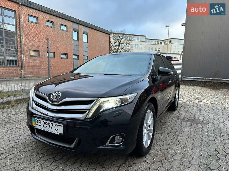 Позашляховик / Кросовер Toyota Venza 2013 в Києві