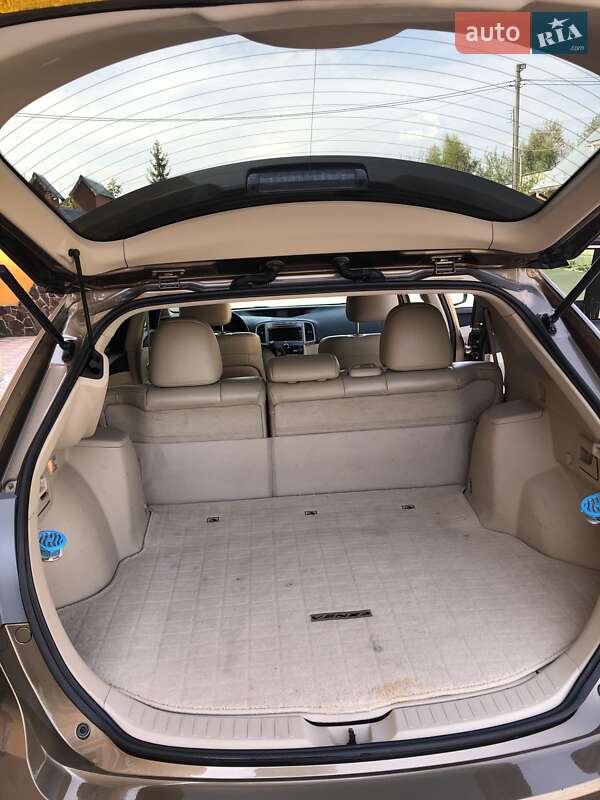 Позашляховик / Кросовер Toyota Venza 2011 в Миколаєві