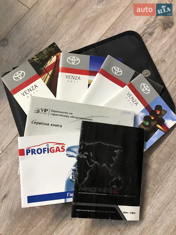 Позашляховик / Кросовер Toyota Venza 2011 в Миколаєві документ