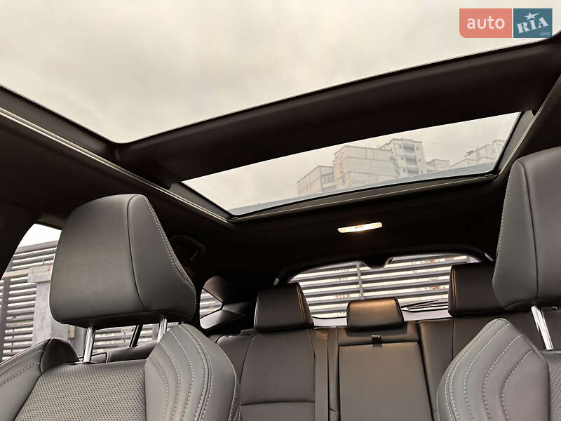 Позашляховик / Кросовер Toyota Venza 2021 в Києві