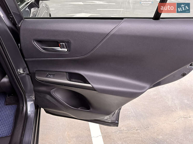 Позашляховик / Кросовер Toyota Venza 2021 в Києві