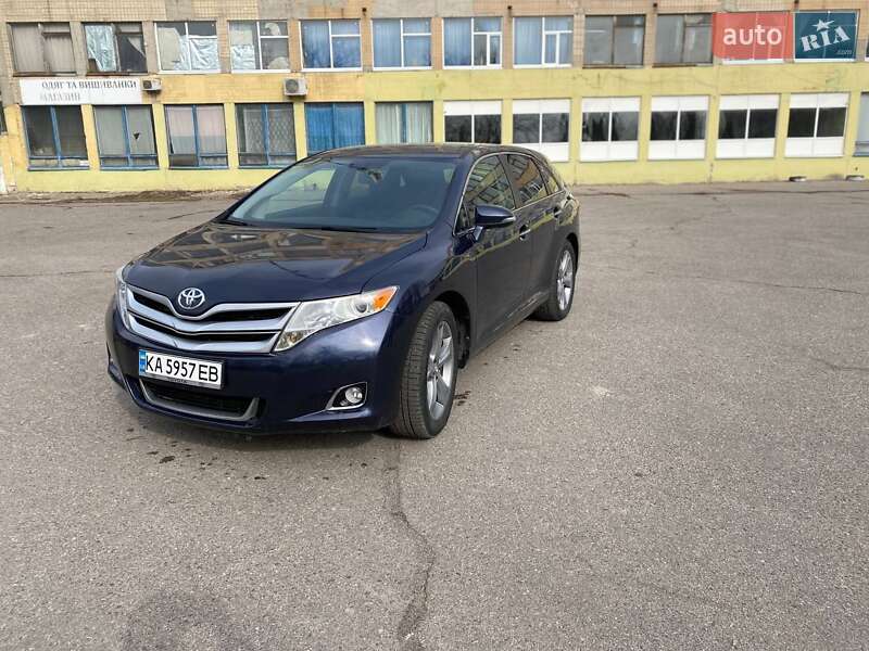Внедорожник / Кроссовер Toyota Venza 2014 в Ставище