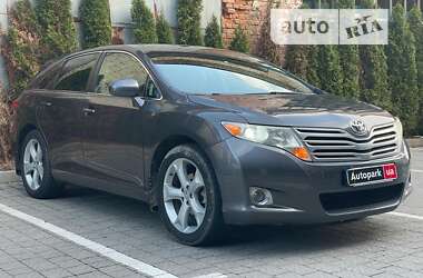 Позашляховик / Кросовер Toyota Venza 2010 в Львові