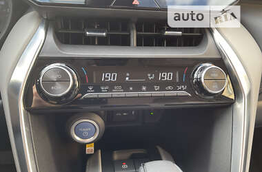 Позашляховик / Кросовер Toyota Venza 2021 в Полтаві