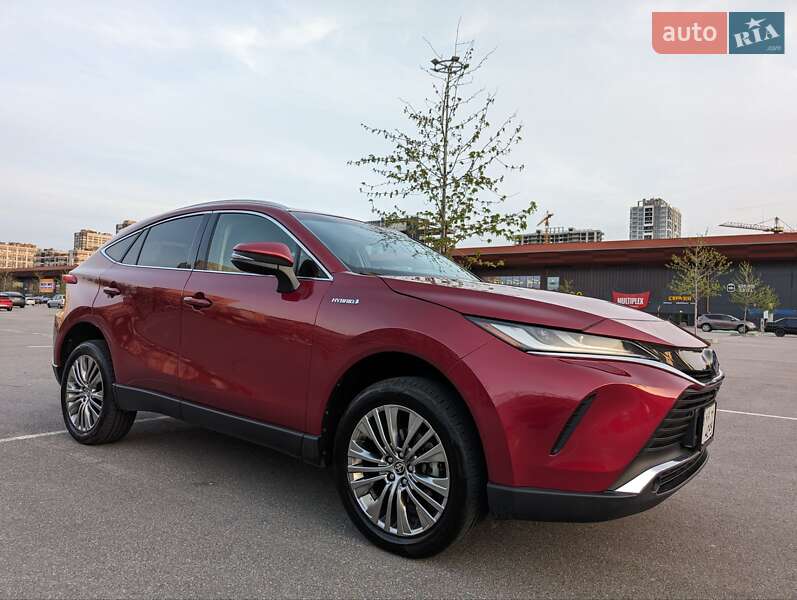 Внедорожник / Кроссовер Toyota Venza 2021 в Киеве