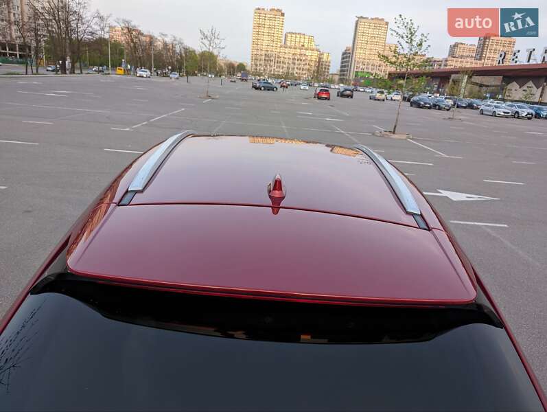 Внедорожник / Кроссовер Toyota Venza 2021 в Киеве