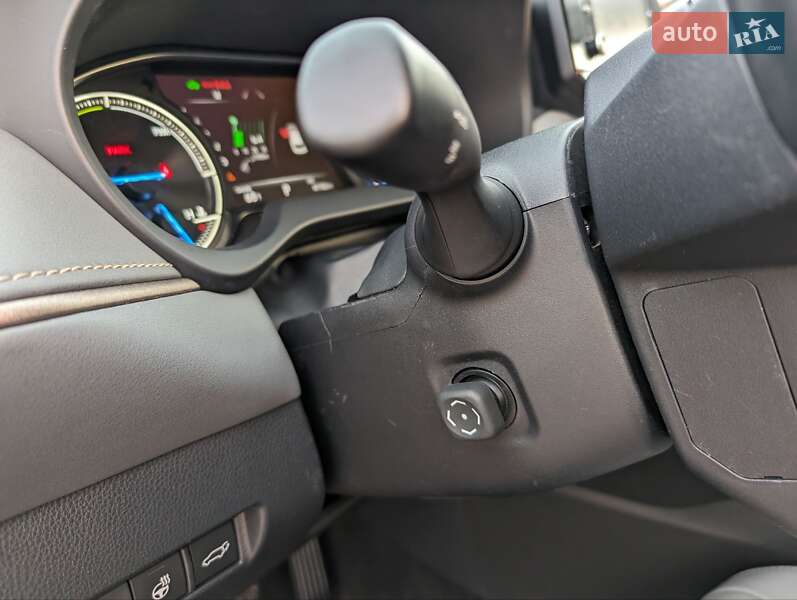 Внедорожник / Кроссовер Toyota Venza 2021 в Киеве