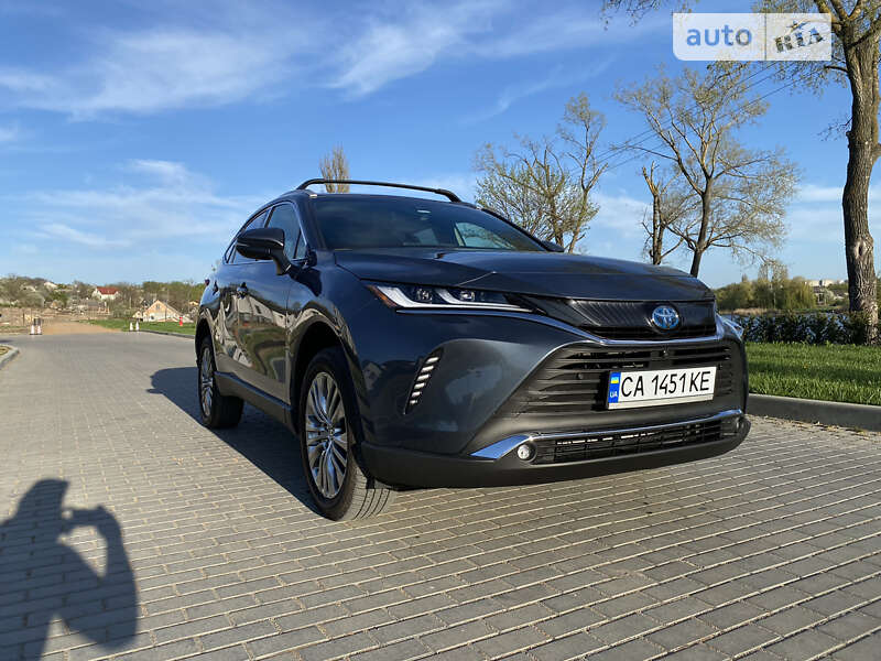 Позашляховик / Кросовер Toyota Venza 2021 в Умані