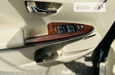 Внедорожник / Кроссовер Toyota Venza 2010 в 