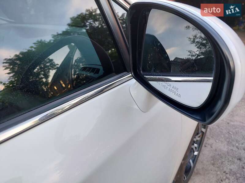 Позашляховик / Кросовер Toyota Venza 2010 в Харкові