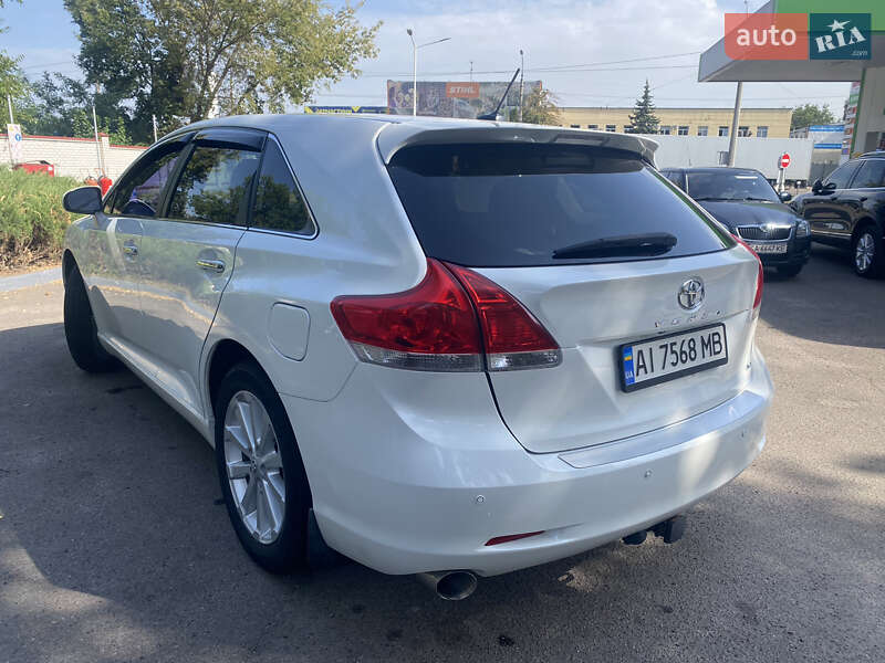 Внедорожник / Кроссовер Toyota Venza 2010 в Черкассах