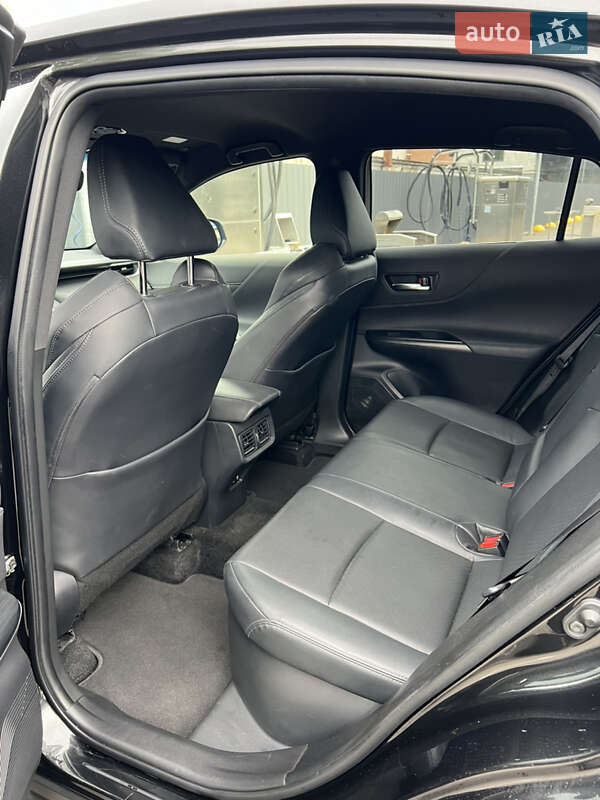 Позашляховик / Кросовер Toyota Venza 2020 в Львові