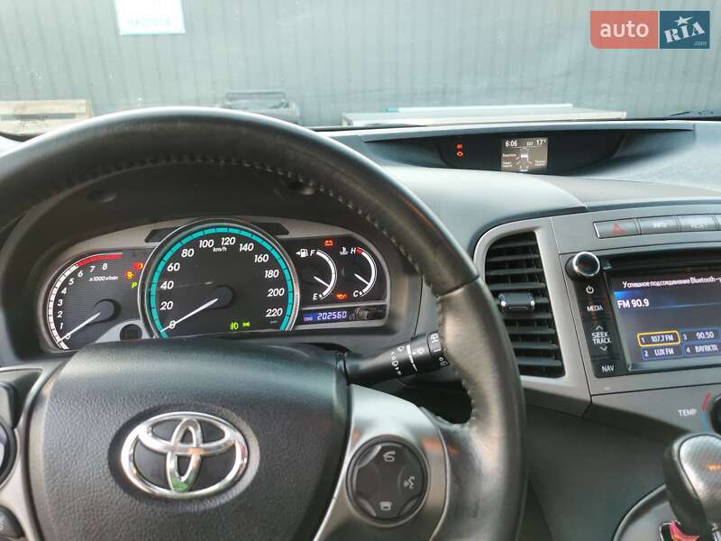 Позашляховик / Кросовер Toyota Venza 2013 в Дніпрі