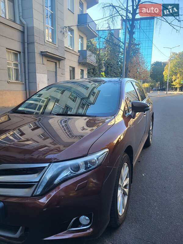Позашляховик / Кросовер Toyota Venza 2013 в Харкові