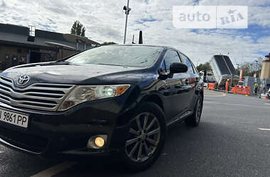 Внедорожник / Кроссовер Toyota Venza 2010 в Буче