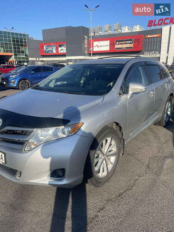 Позашляховик / Кросовер Toyota Venza 2013 в Києві