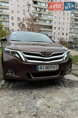 Позашляховик / Кросовер Toyota Venza 2013 в Вишгороді