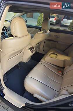 Позашляховик / Кросовер Toyota Venza 2011 в Івано-Франківську