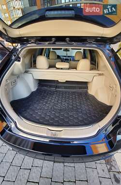Позашляховик / Кросовер Toyota Venza 2011 в Івано-Франківську