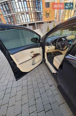 Позашляховик / Кросовер Toyota Venza 2011 в Івано-Франківську