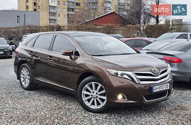 Позашляховик / Кросовер Toyota Venza 2013 в Києві