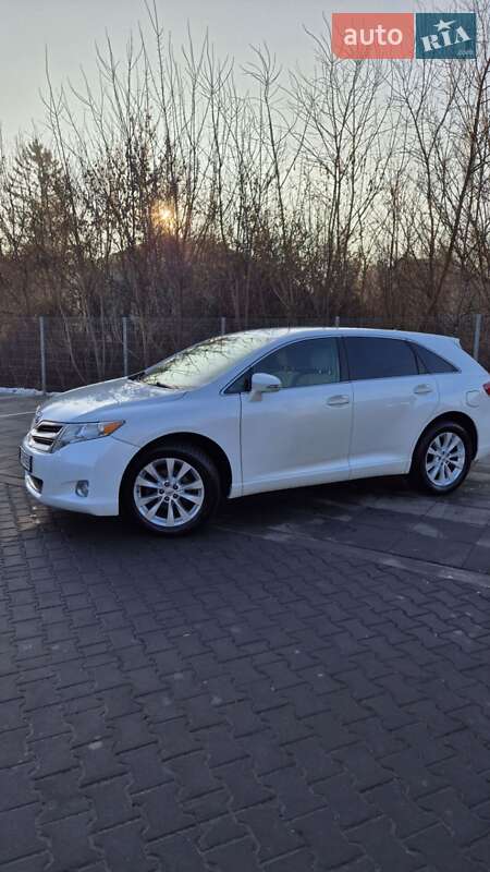 Внедорожник / Кроссовер Toyota Venza 2013 в Луцке